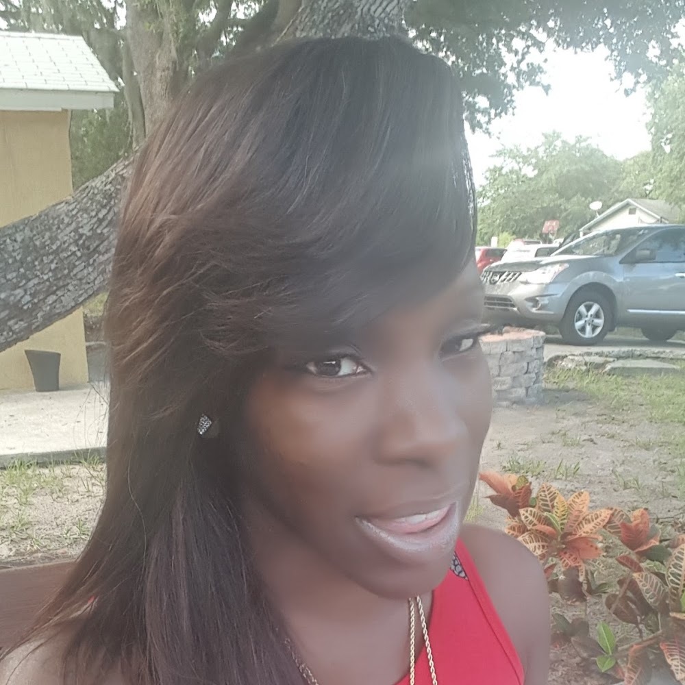 Meet your Posher, Rochelle